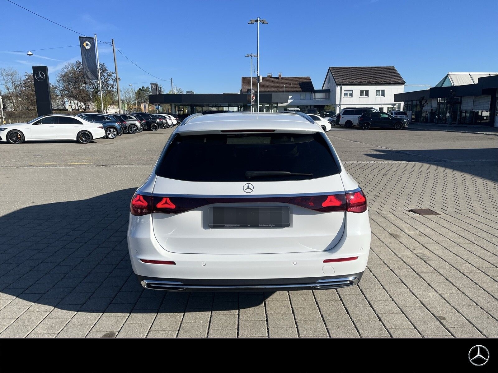 Mercedes-Benz E 300 T e Avantgarde Fahr-Assi AHK 360° D-Light foto 4