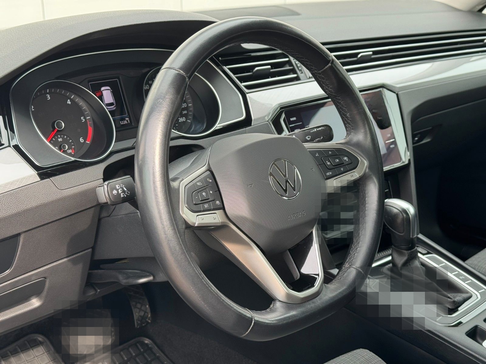 Volkswagen Passat Var. 2.0 TDI"Business" DSG LED CAM STANDH foto 2