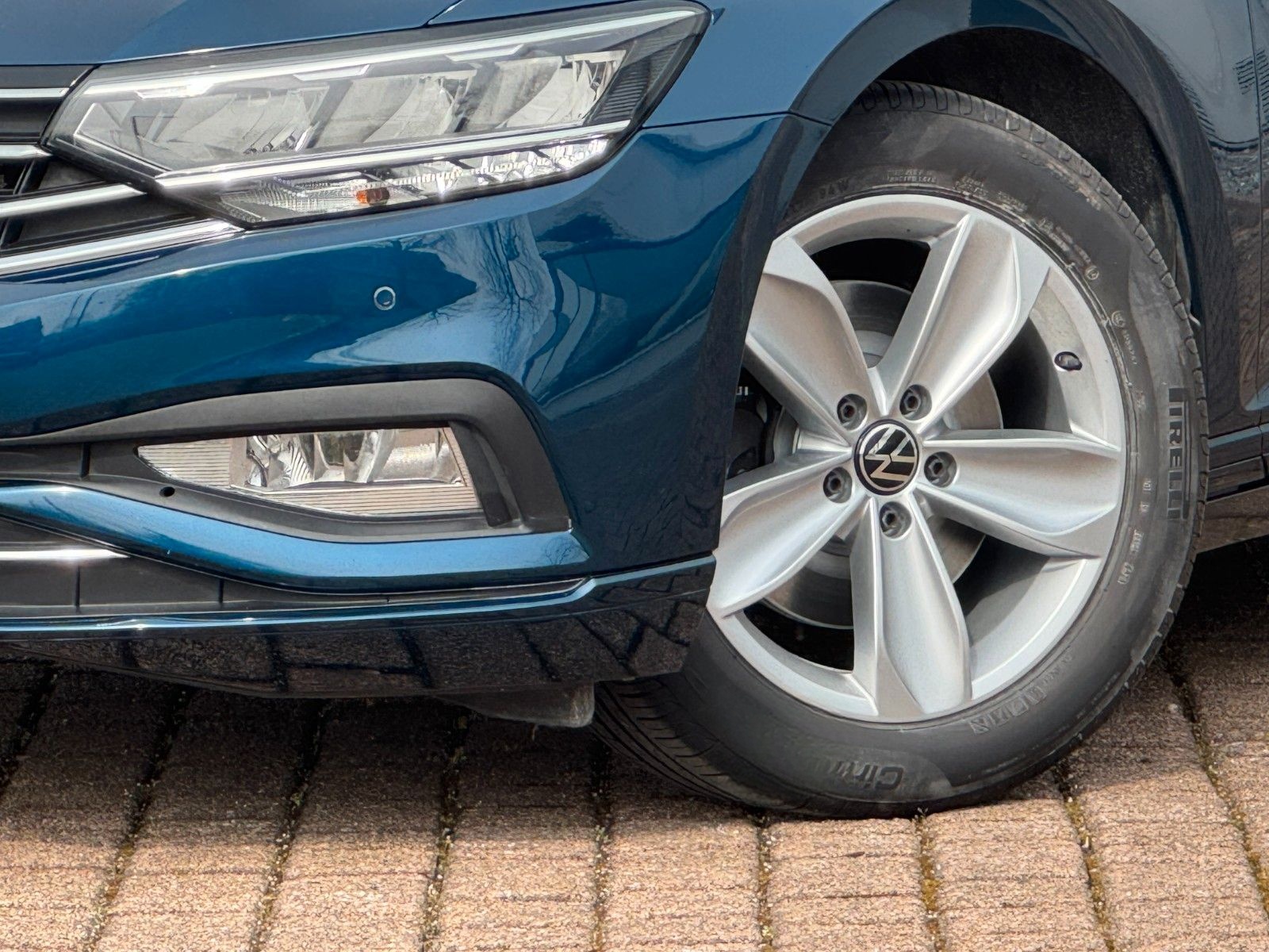 Volkswagen Passat Var. 2.0 TDI"Business" DSG LED CAM STANDH foto 3