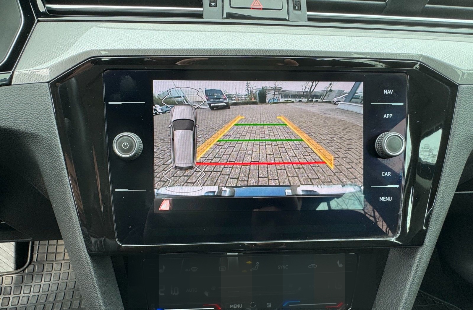 Volkswagen Passat Var. 2.0 TDI"Business" DSG LED CAM STANDH foto 7