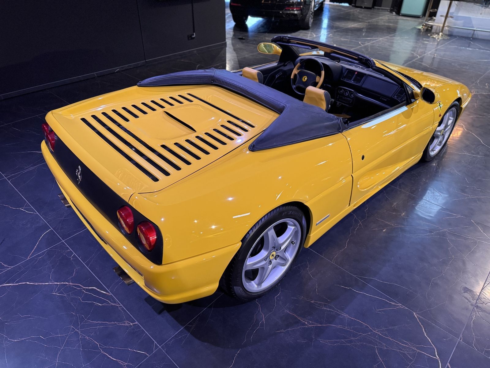 Ferrari F355 Spider u-frei*Dt. Auslieferung*6-Gang*Klima foto 11