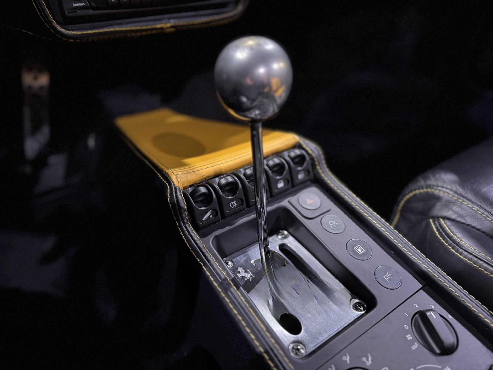 Ferrari F355 Spider u-frei*Dt. Auslieferung*6-Gang*Klima foto 22