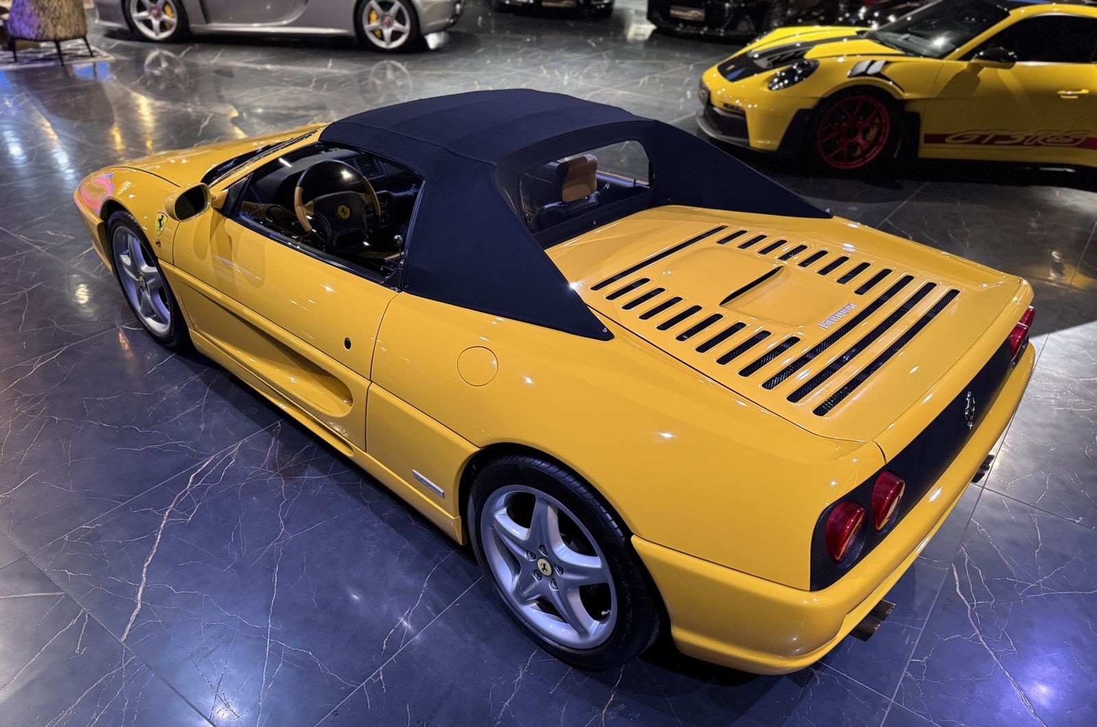 Ferrari F355 Spider u-frei*Dt. Auslieferung*6-Gang*Klima foto 9