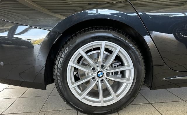 BMW 318 i M Sport AHK HUD 360° Kamera Alcantara LED foto 6