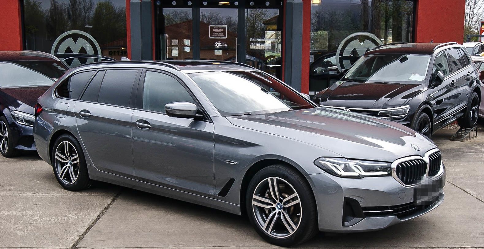 BMW 530 e Touring BANG&OLUFSEN PANORAMA HUD KAMERA foto 4