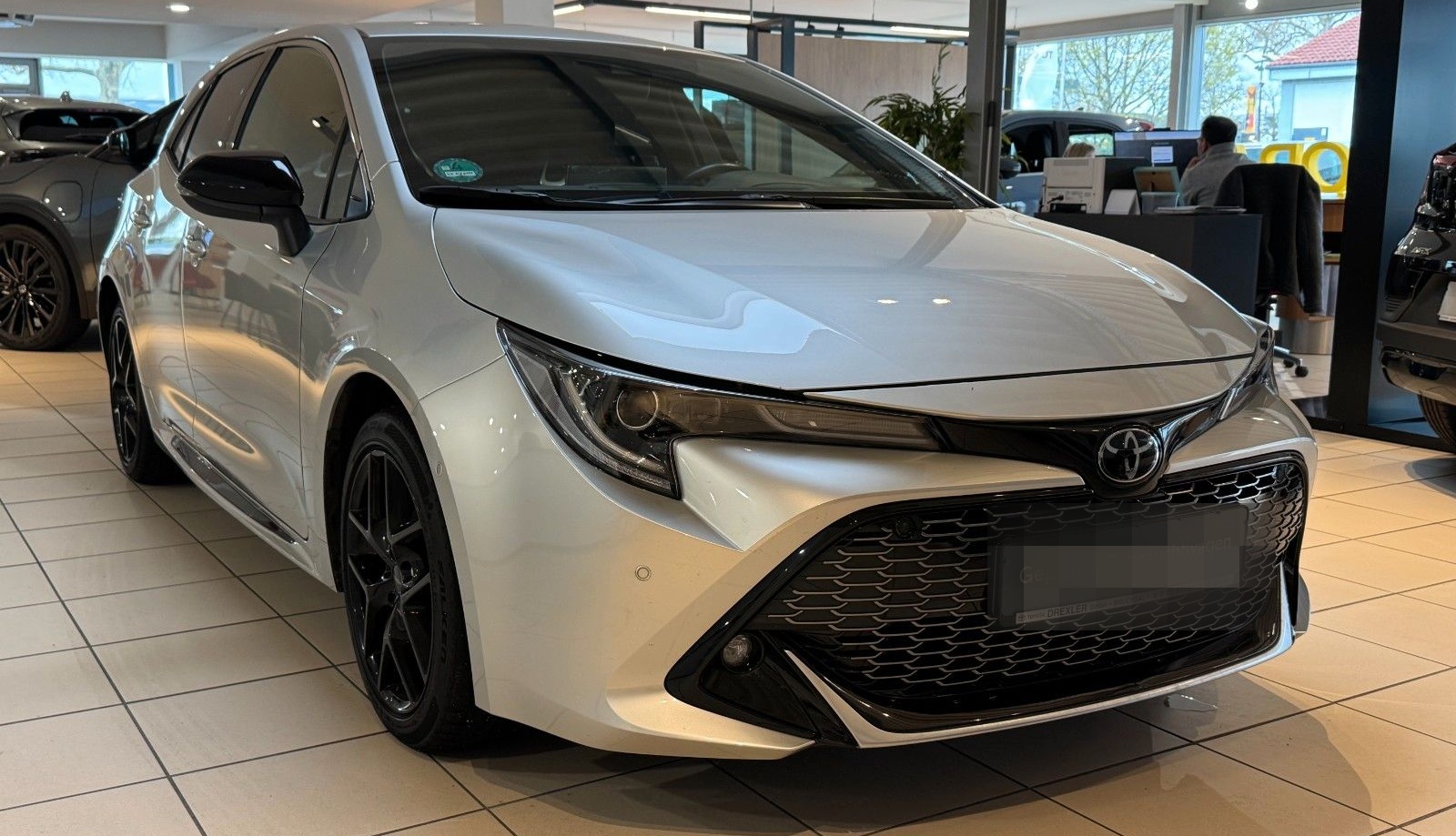 Toyota Corolla 2,0 Hybrid GR Sport 1.hd. 15jRelax foto 6
