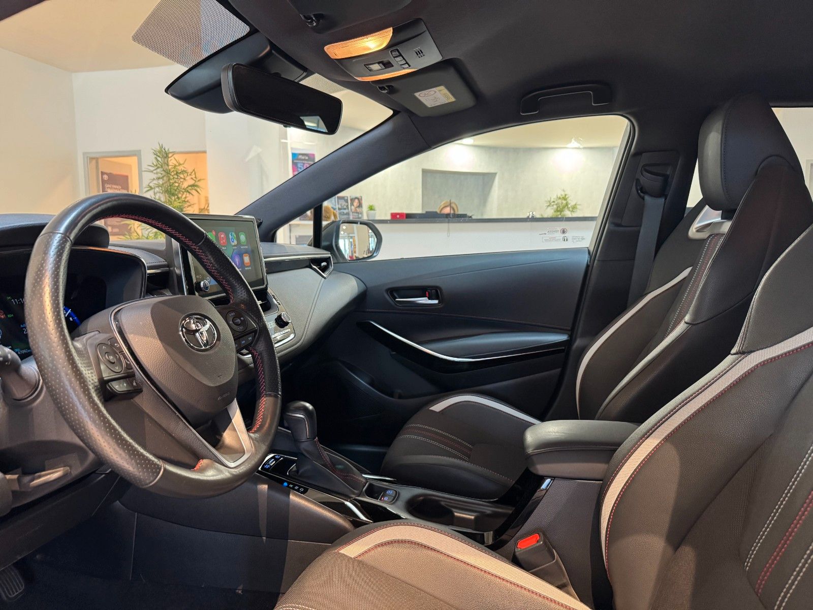 Toyota Corolla 2,0 Hybrid GR Sport 1.hd. 15jRelax foto 7