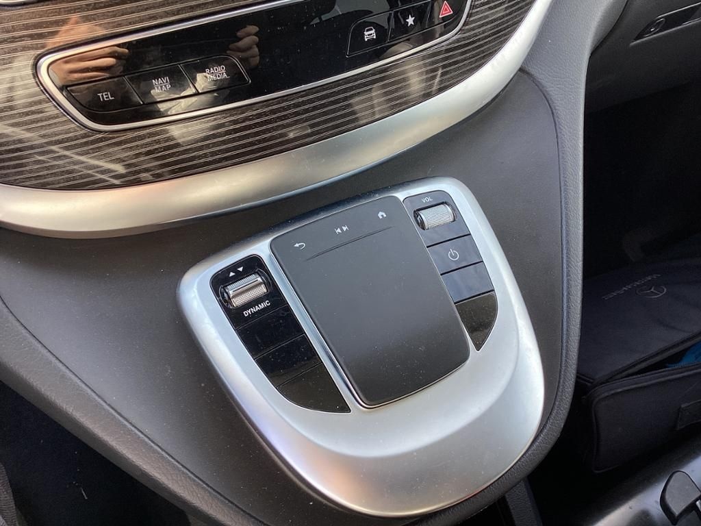 Mercedes-Benz EQV 300 AVANTGARDE lang 8-Sitzer Distronic foto 21