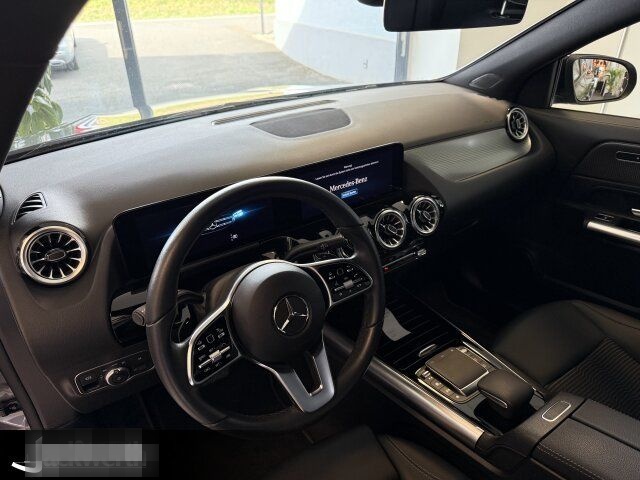 Mercedes-Benz GLA 200 d Progressive/Navi/Distronic/Autom./AHK foto 12