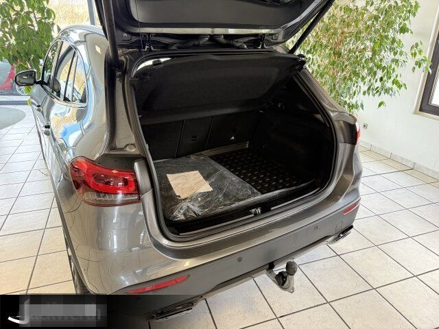 Mercedes-Benz GLA 200 d Progressive/Navi/Distronic/Autom./AHK foto 8