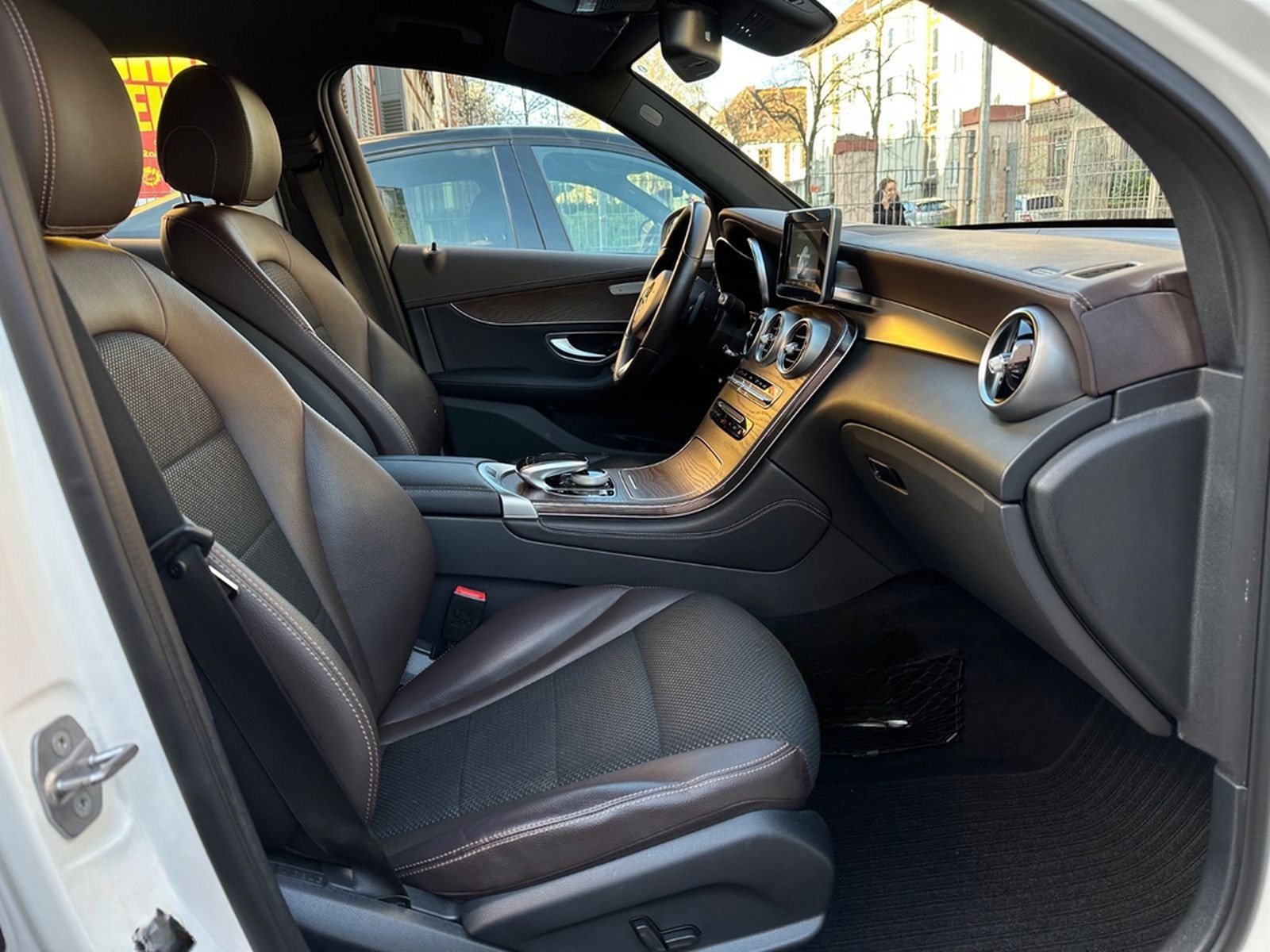 Mercedes-Benz GLC 250 4Matic AMG Line LED/Leder/Kamera foto 10