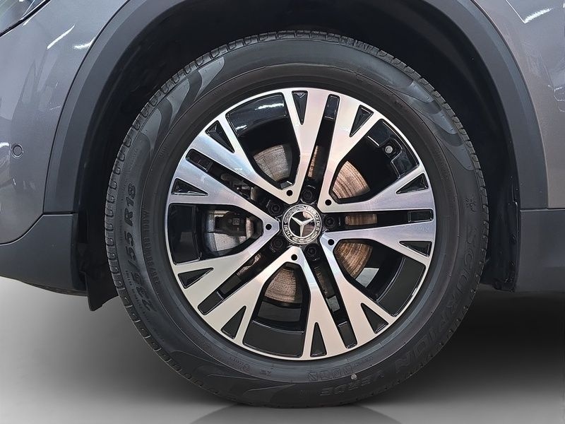 Mercedes-Benz GLA 200 d PROGRESSIVE AHK SHZ KLIMA NAVI MBUX foto 5