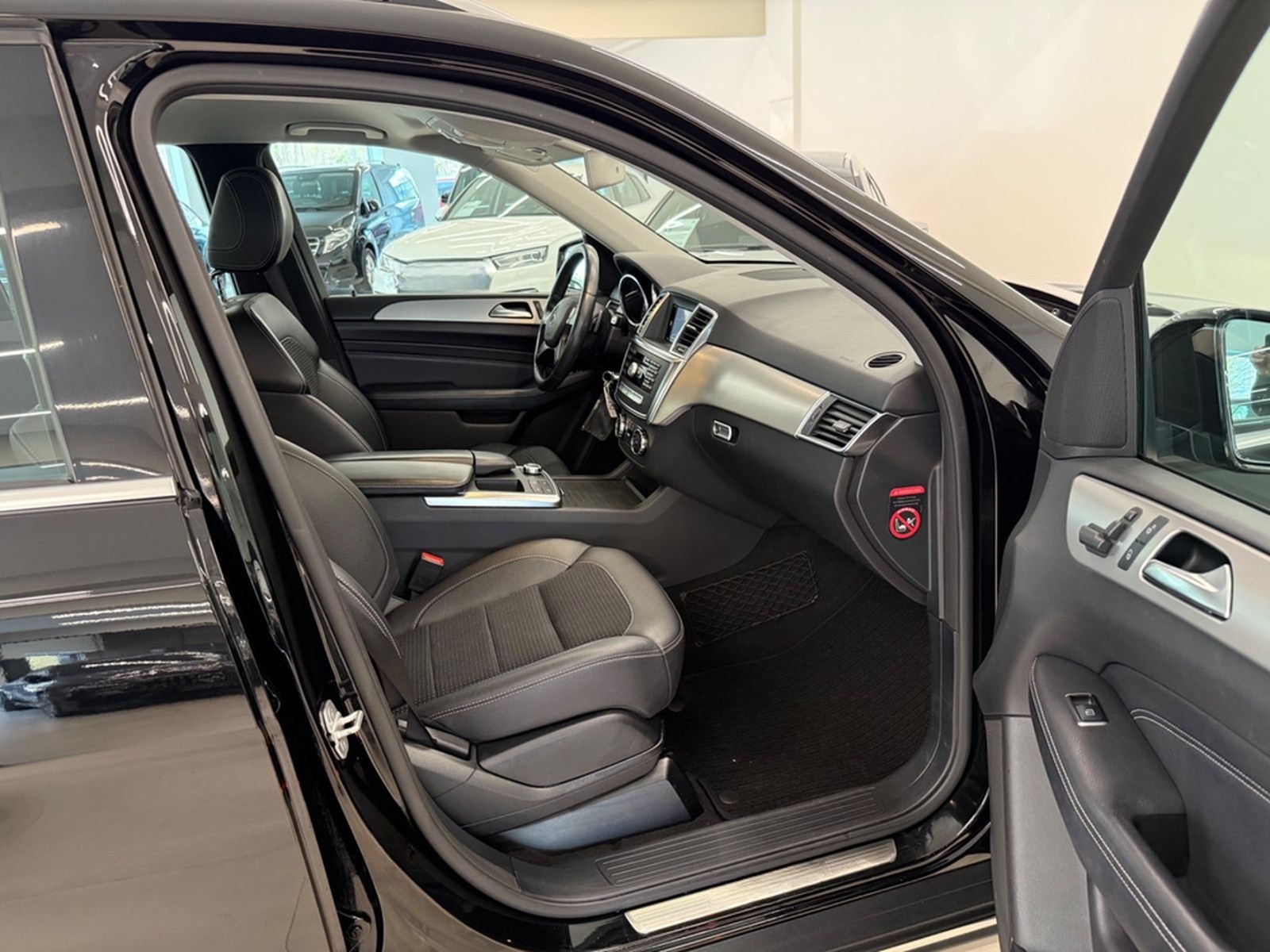 Mercedes-Benz ML 350 CDI BlueTec 1 HAND AHK 3,5t foto 14