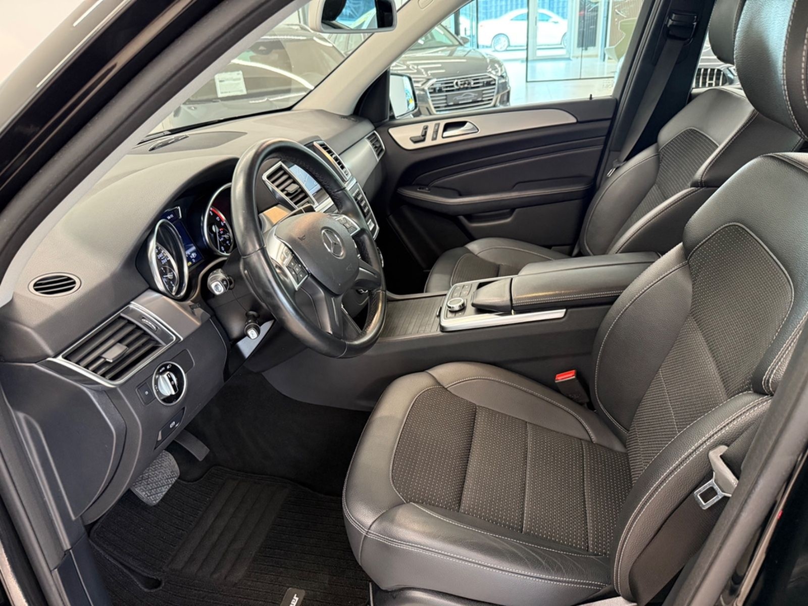 Mercedes-Benz ML 350 CDI BlueTec 1 HAND AHK 3,5t foto 9