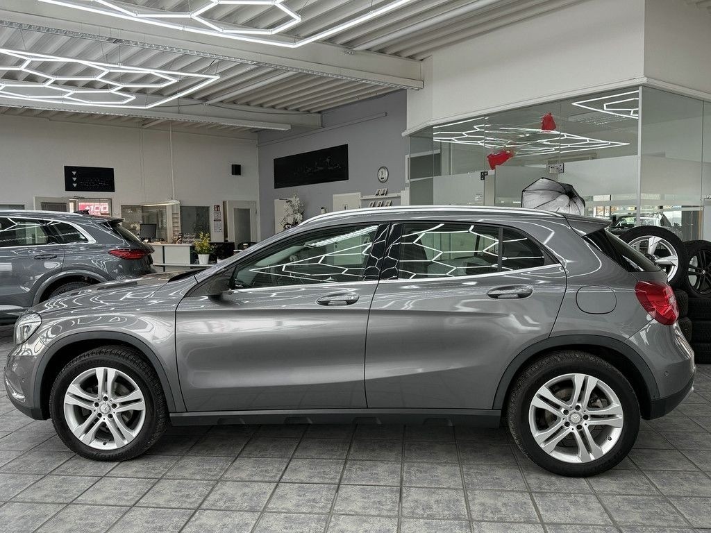Mercedes-Benz GLA 220 d 4Matic Urban, 7G, Pano, Leder, Navi foto 2