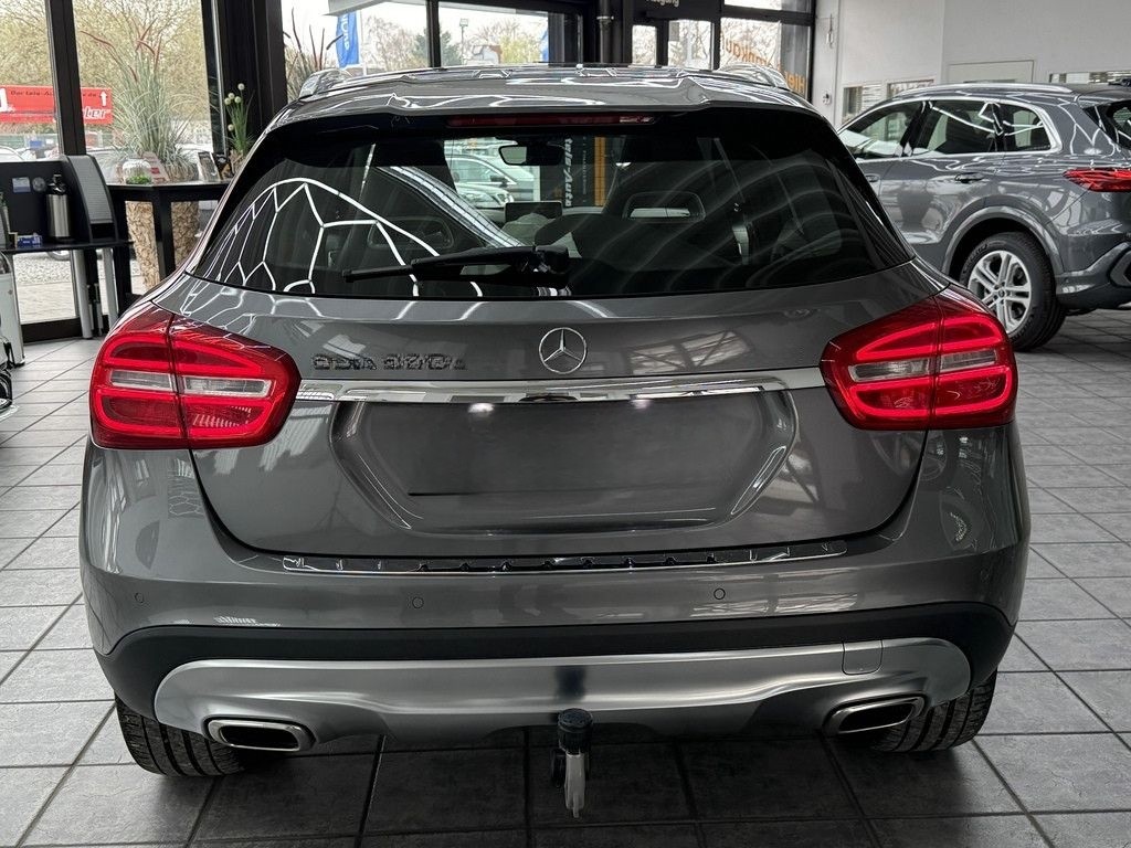 Mercedes-Benz GLA 220 d 4Matic Urban, 7G, Pano, Leder, Navi foto 3