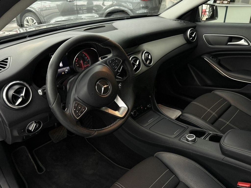 Mercedes-Benz GLA 220 d 4Matic Urban, 7G, Pano, Leder, Navi foto 5