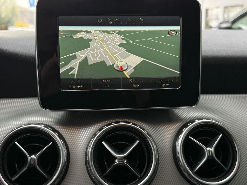 Mercedes-Benz GLA 220 d 4Matic Urban, 7G, Pano, Leder, Navi foto 9