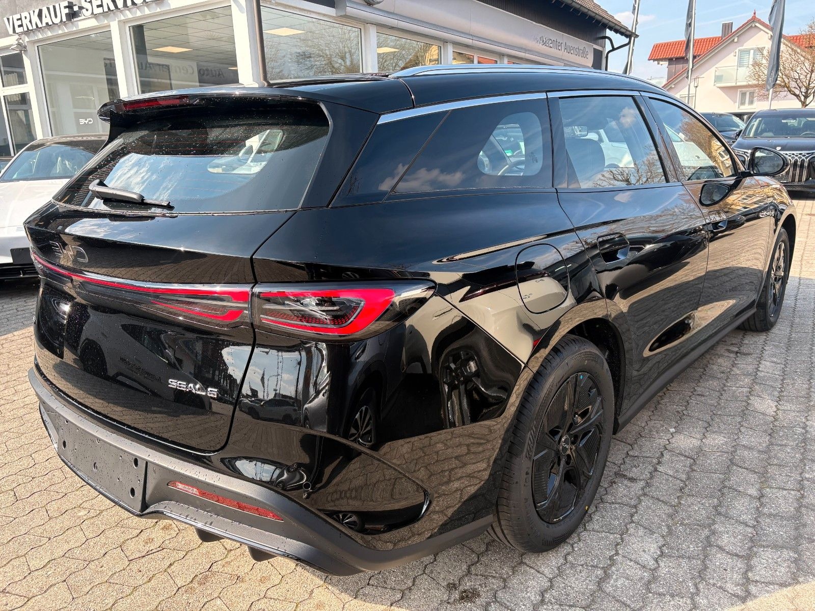 BYD SEAL 6 135 kW 1.5 PHEV DM-i Boost foto 2