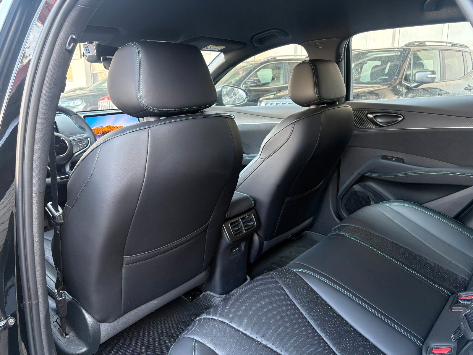 BYD SEAL 6 135 kW 1.5 PHEV DM-i Boost foto 15