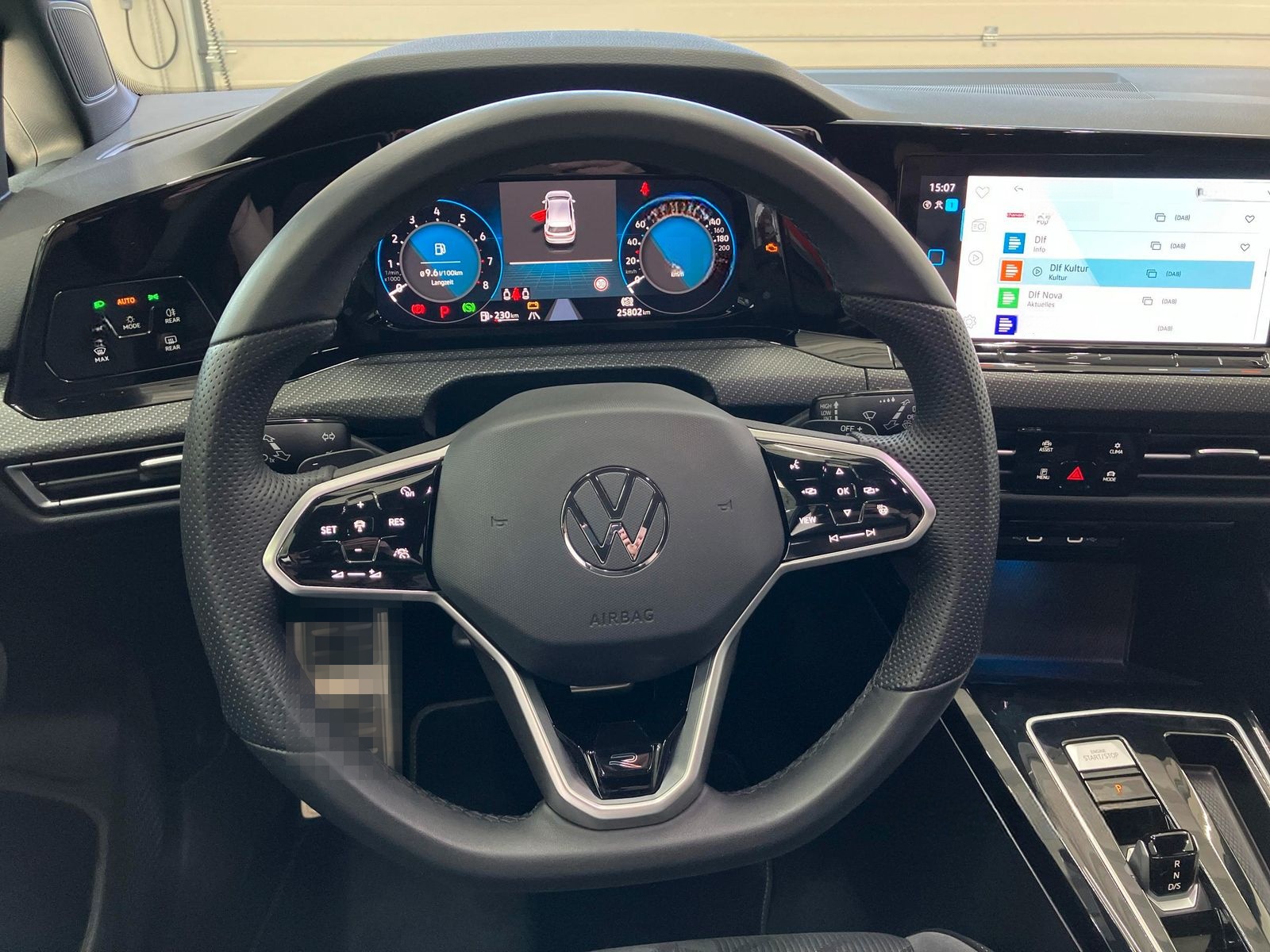 Volkswagen Golf R-Line 1.5 eTSI DSG RFK ACC Navi SHZ foto 9