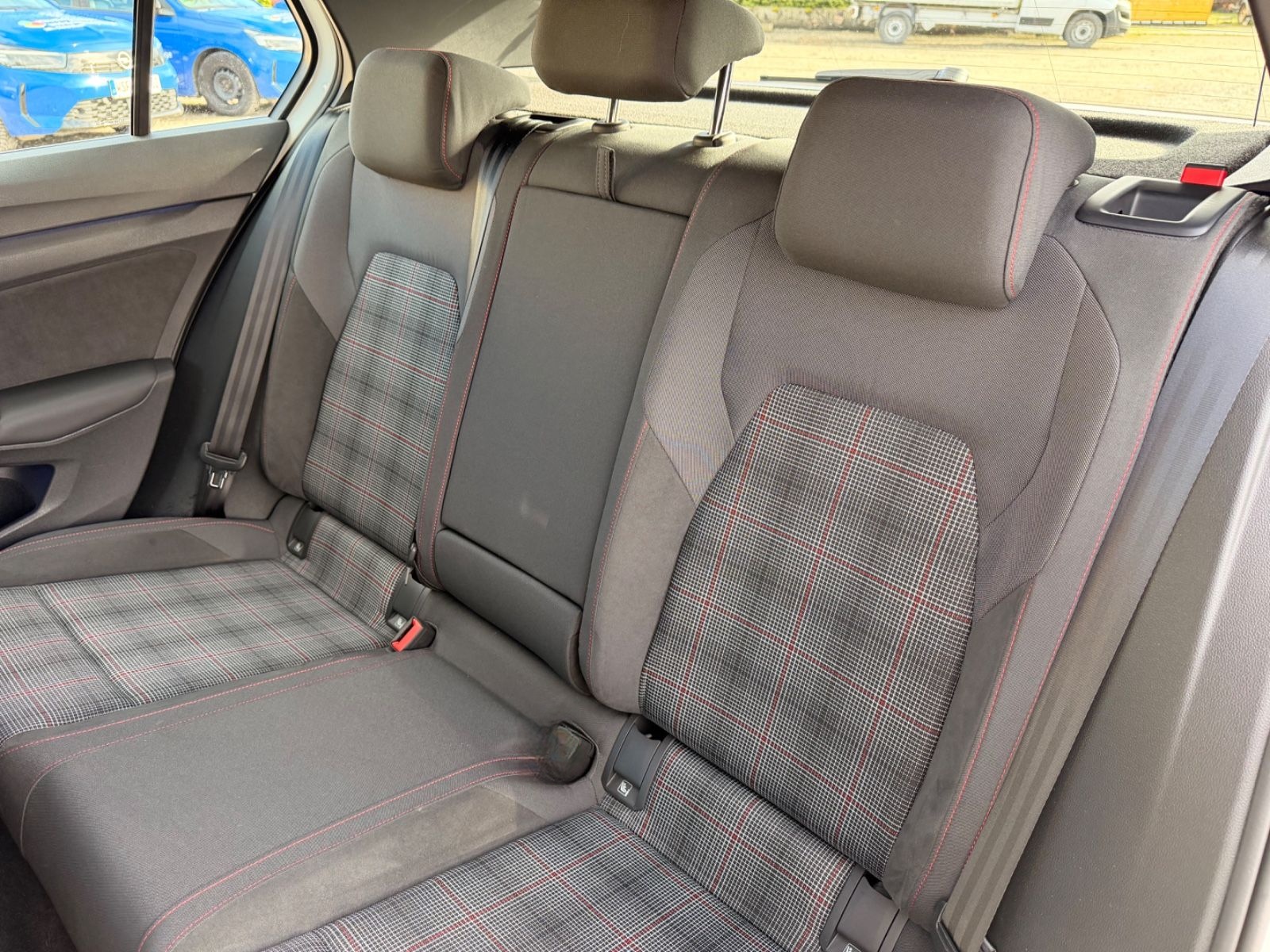 Volkswagen Golf VIII Lim. GTI AAC SHZ NAVI PDC V+H LED foto 13