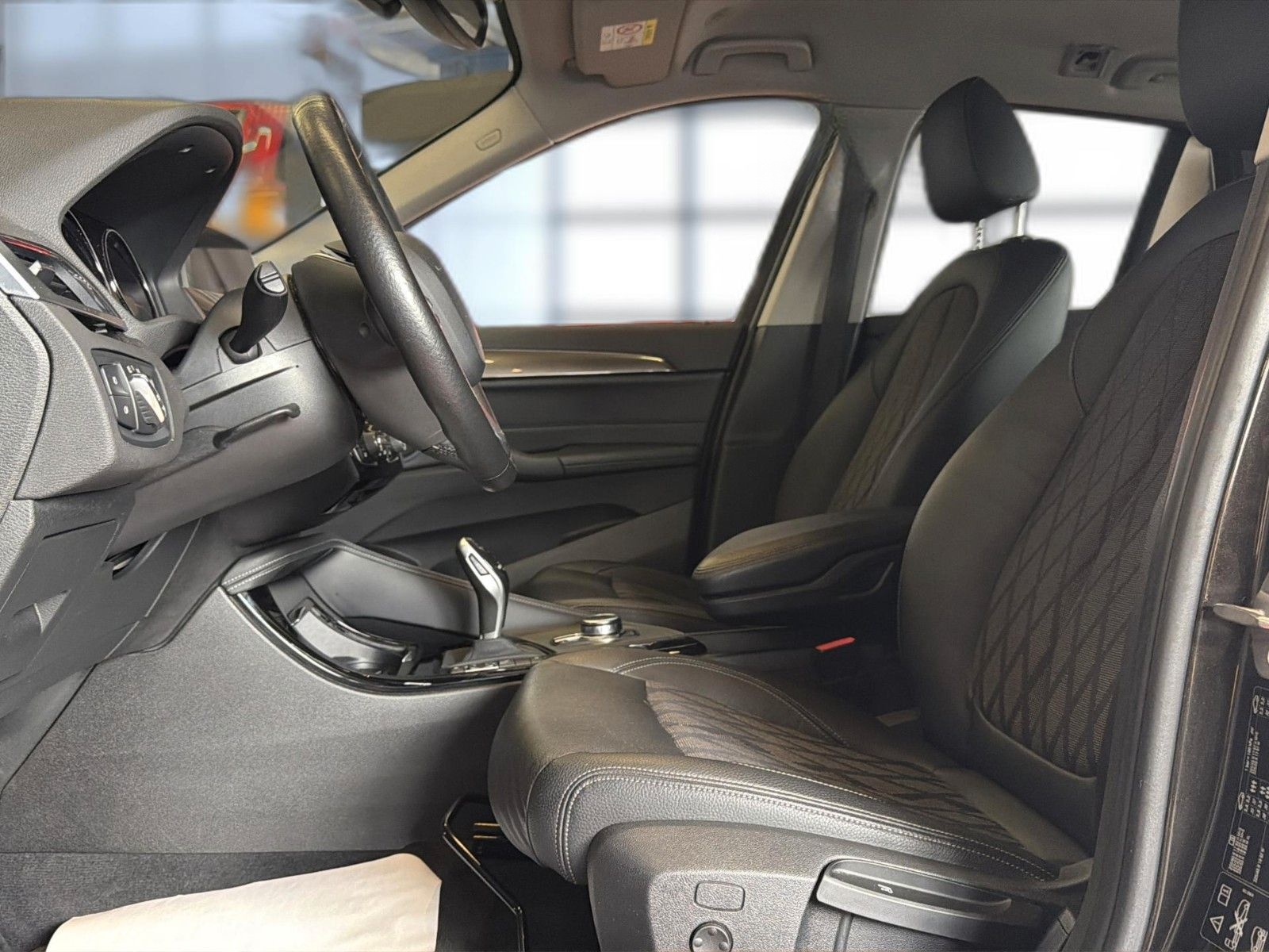 BMW X1 xDrive 18 d xLine Automatik*LED*Navi*ACC*Spur foto 13