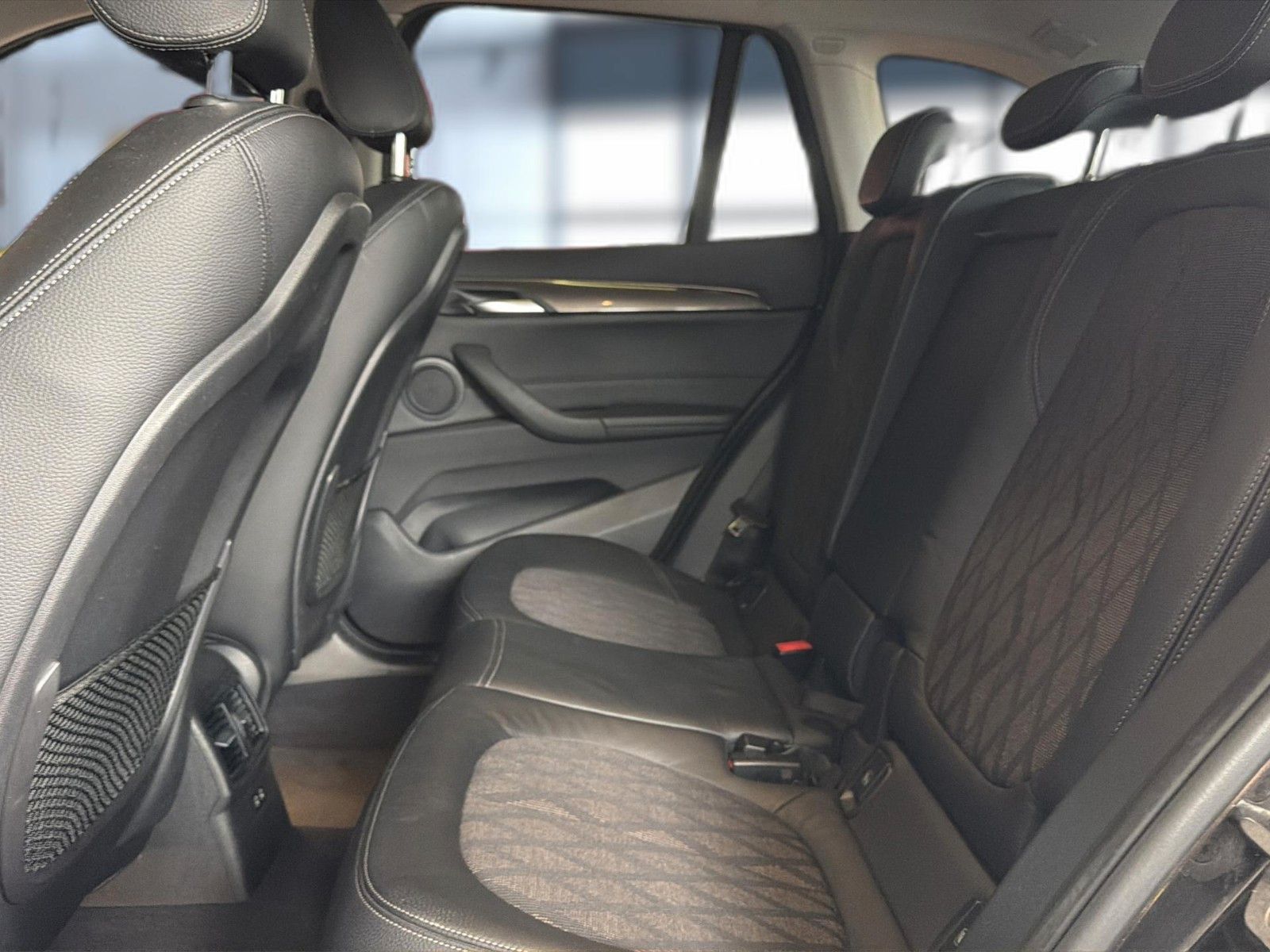 BMW X1 xDrive 18 d xLine Automatik*LED*Navi*ACC*Spur foto 15