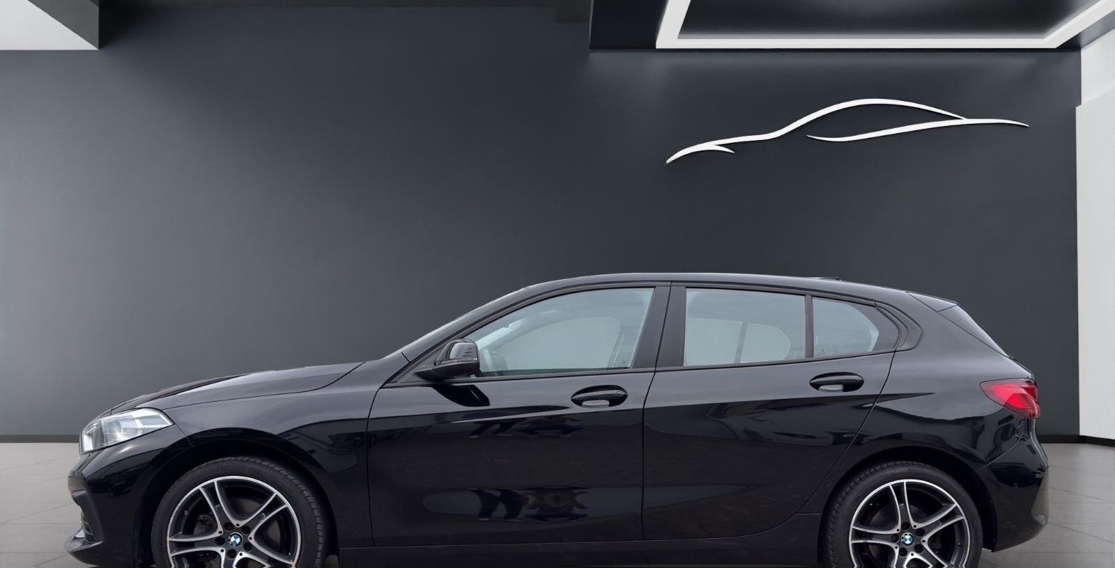 BMW 118i  Limousine Automatik  Advantage foto 2