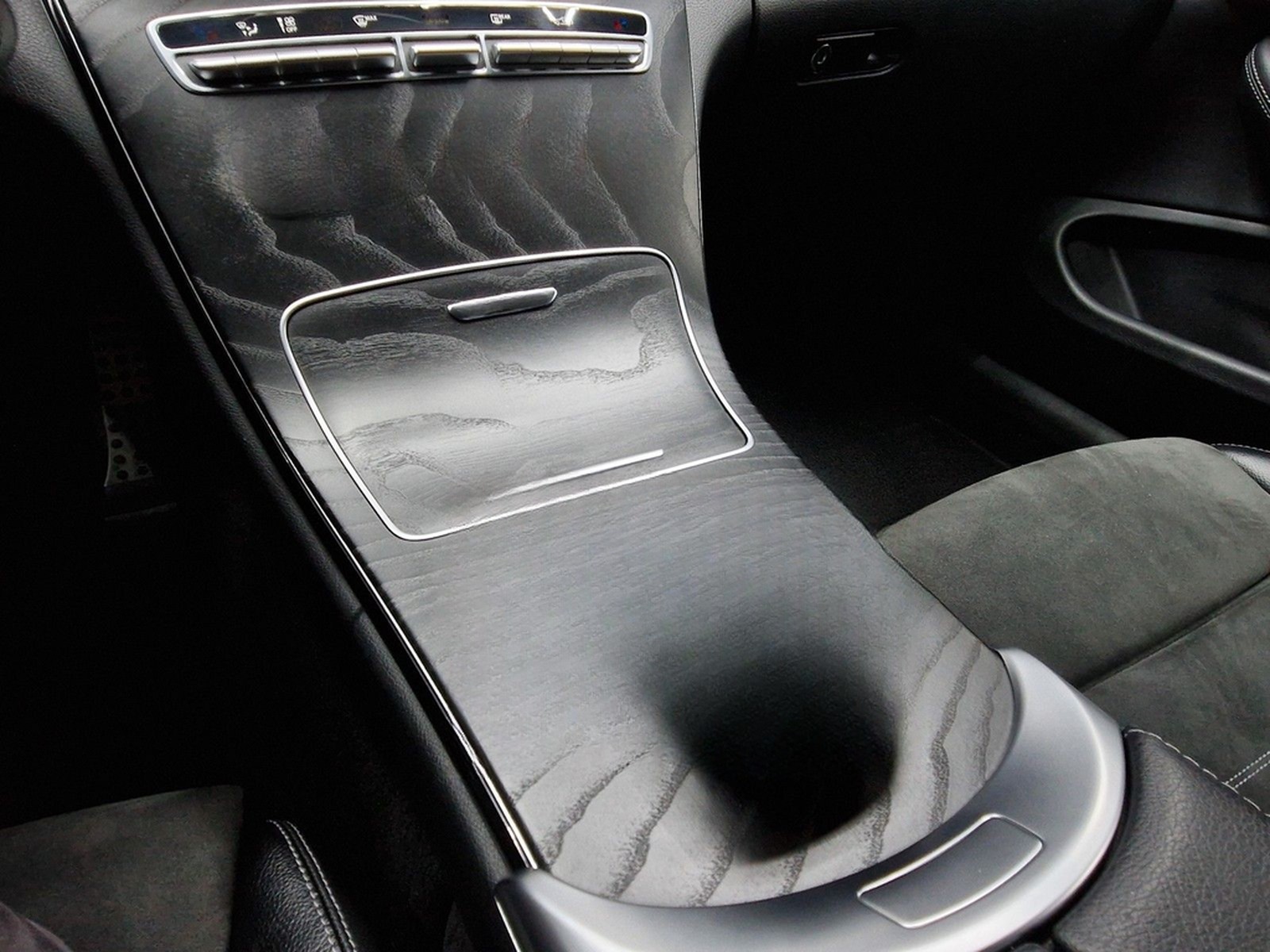 Mercedes-Benz C 180 Edition Night AMG Line|AUTOM|LEDER|LED|19  foto 16