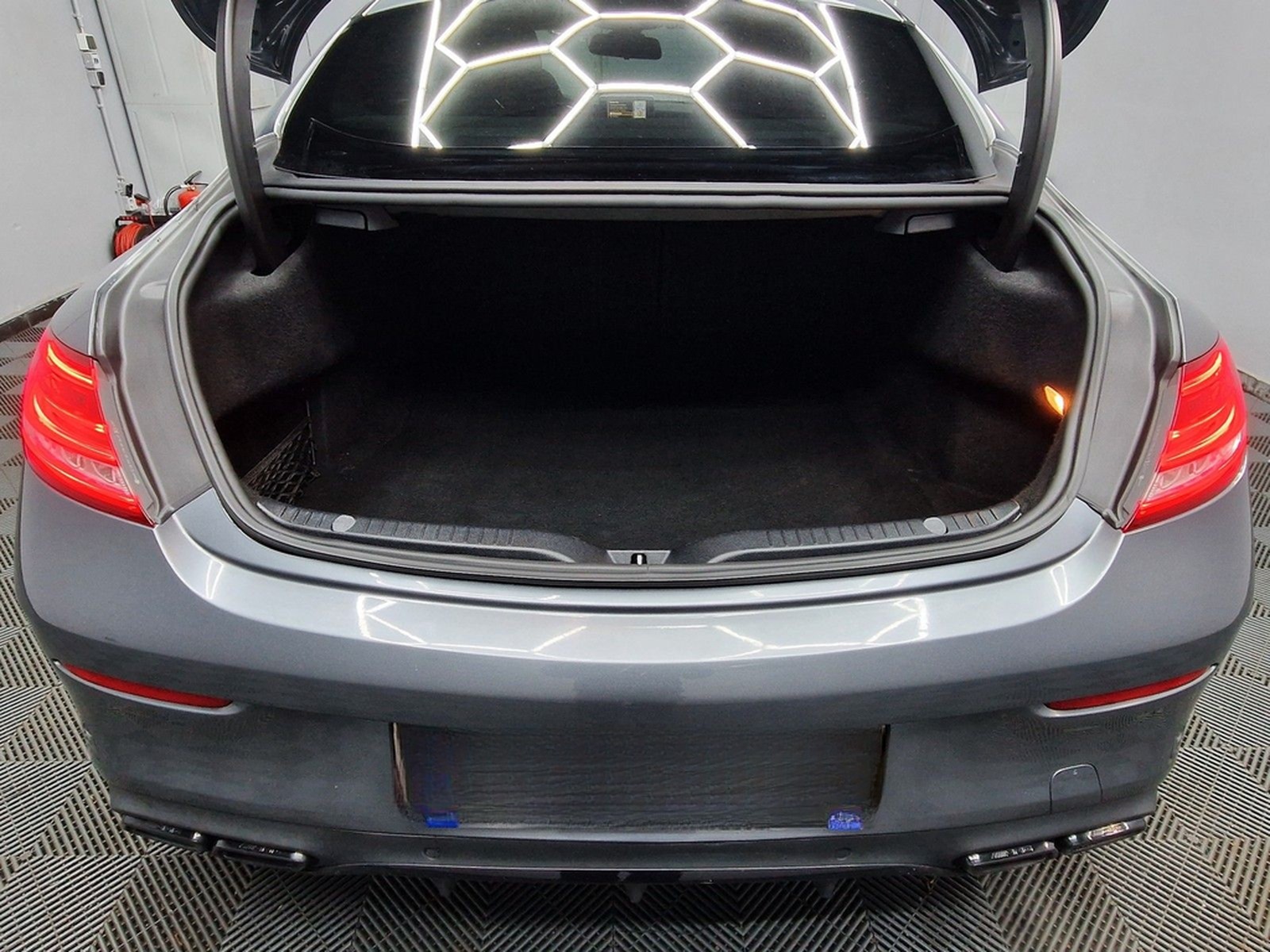 Mercedes-Benz C 180 Edition Night AMG Line|AUTOM|LEDER|LED|19  foto 24