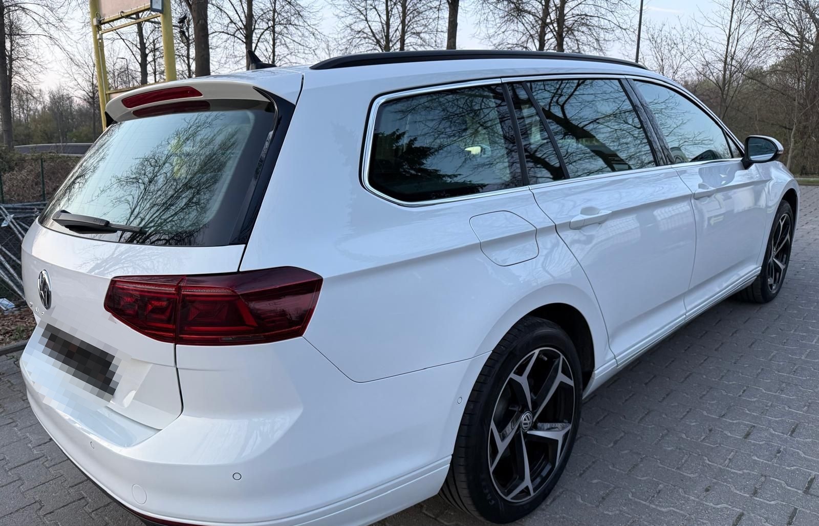 Volkswagen Passat Variant 2.0 TSI OPF 140kW DSG Busines... foto 5