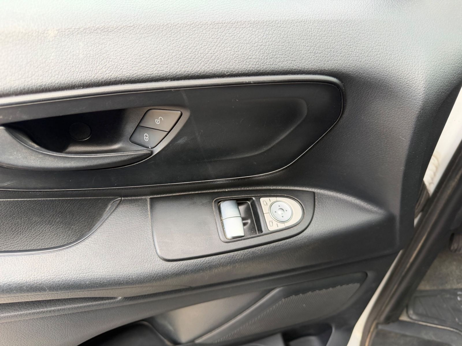 Mercedes-Benz Vito Kasten 114 CDI RWD lang Wenig km.9G automat foto 20
