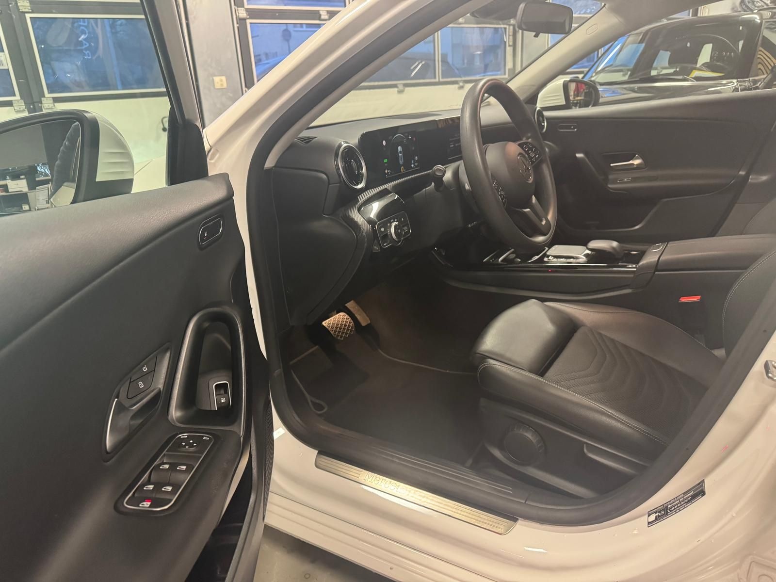 Mercedes-Benz A 250 A 250 e Android Auto BUSINESS PAKET foto 11