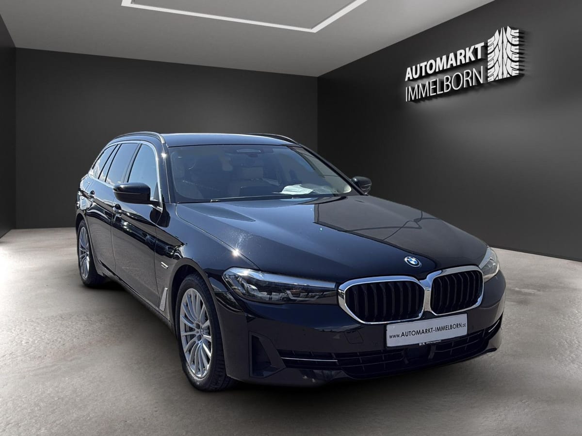 BMW 530 e ALLRAD 4xSH`Leder`LED AHK Navi Live Kamer foto 2