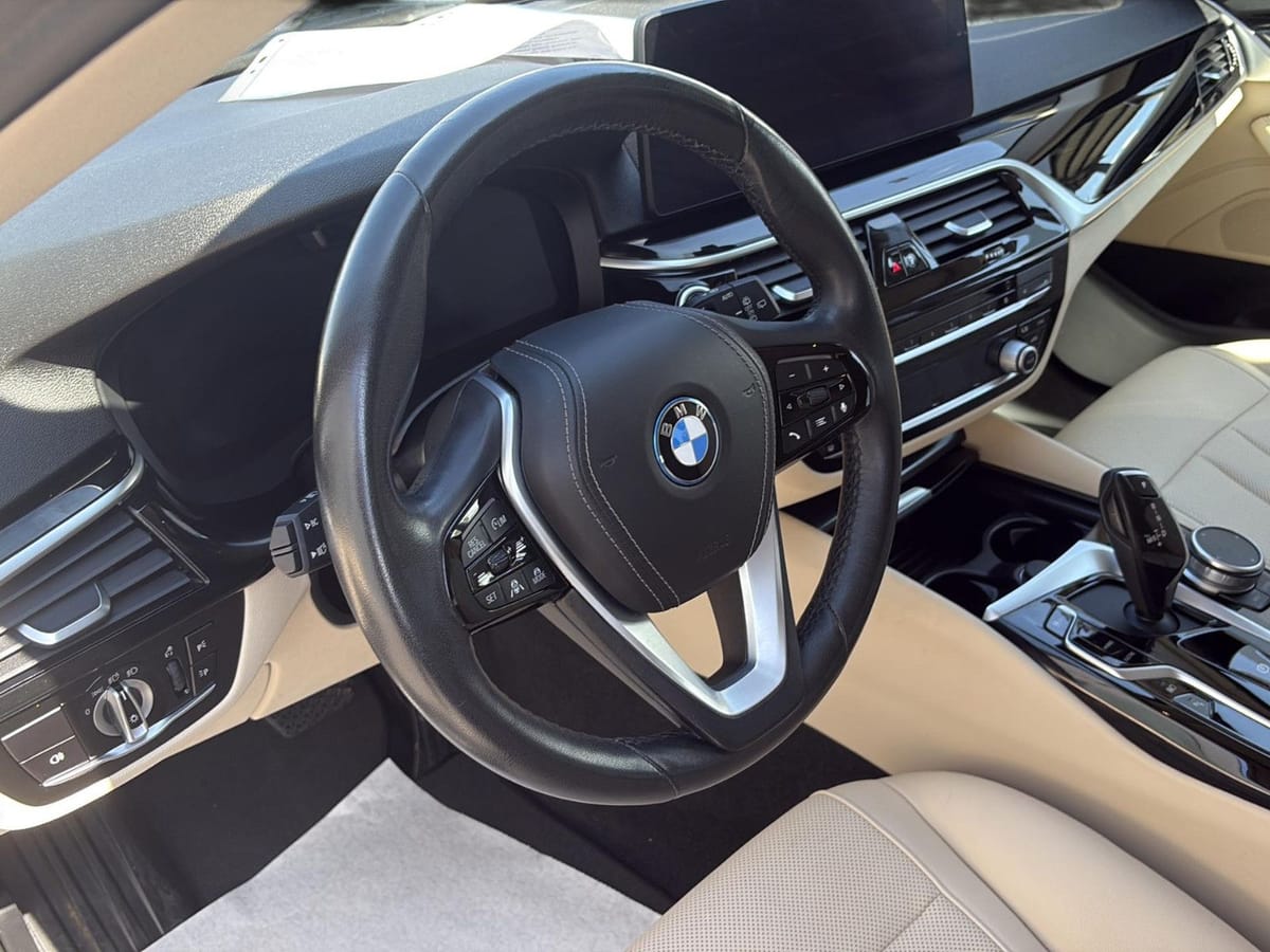 BMW 530 e ALLRAD 4xSH`Leder`LED AHK Navi Live Kamer foto 17