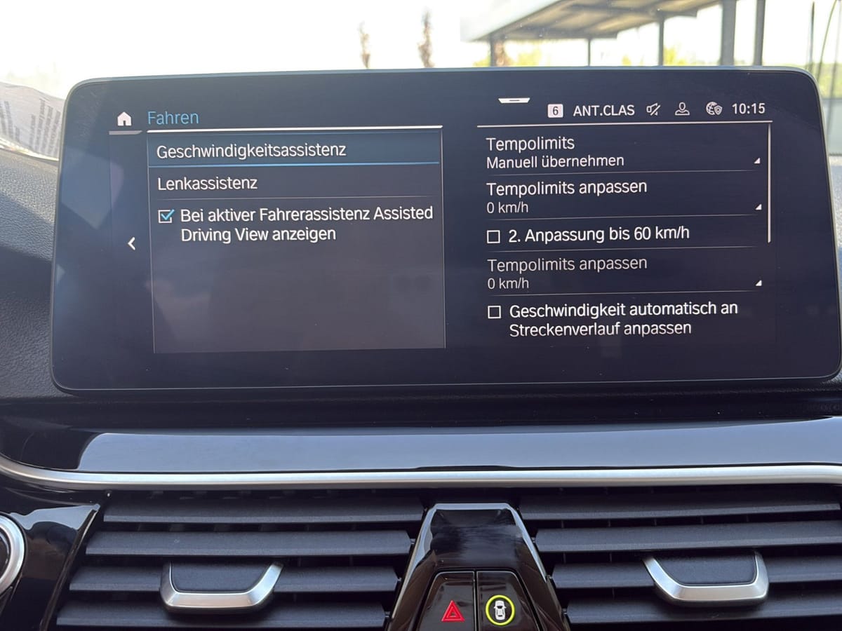BMW 530 e ALLRAD 4xSH`Leder`LED AHK Navi Live Kamer foto 23