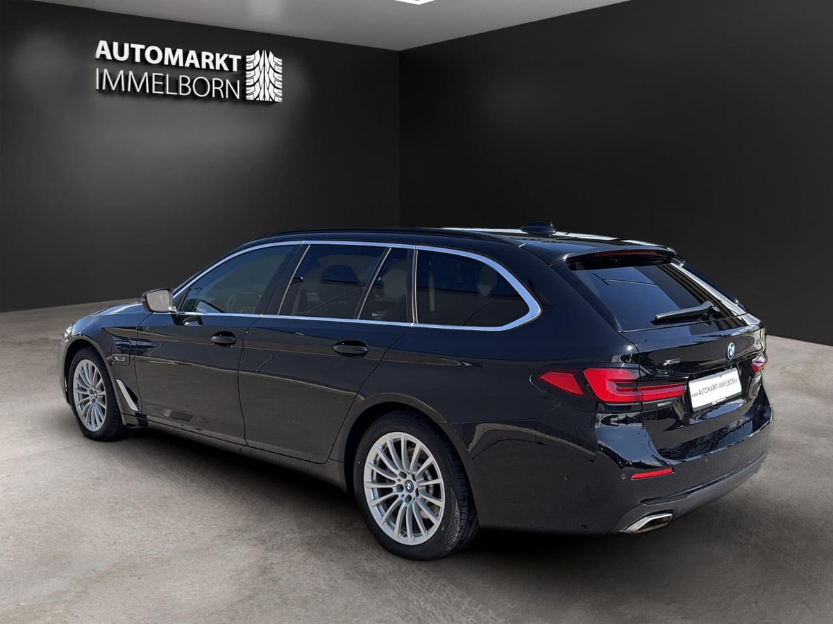 BMW 530 e ALLRAD 4xSH`Leder`LED AHK Navi Live Kamer foto 5