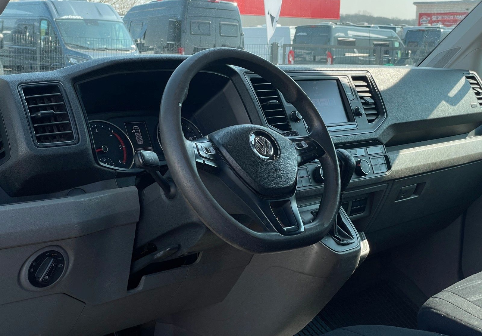 Volkswagen Crafter Kasten inkl. Regalsystem foto 17