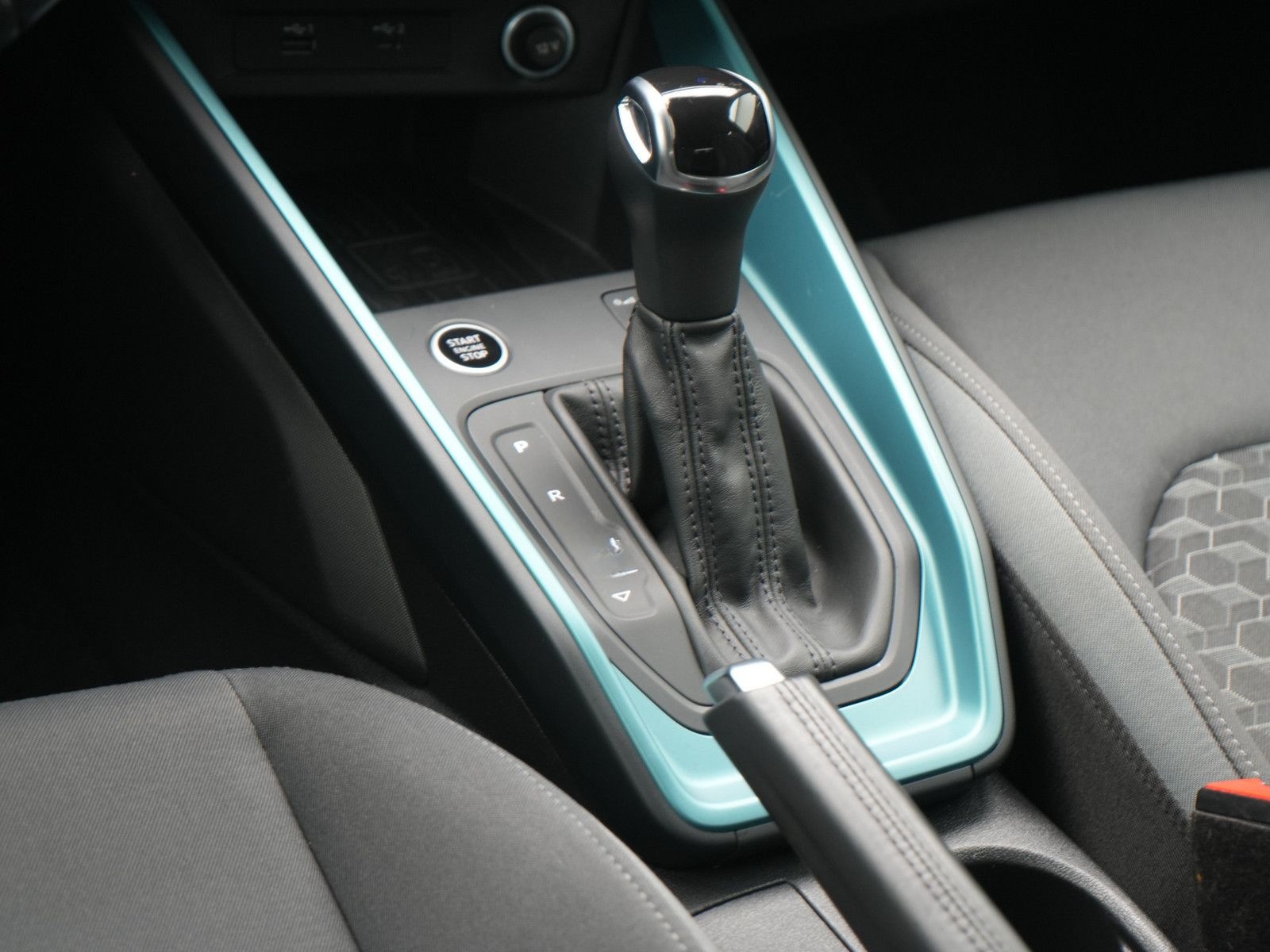 Audi A1 Sportback advanced S-TRON NAVI VIRT SHZ LED foto 9