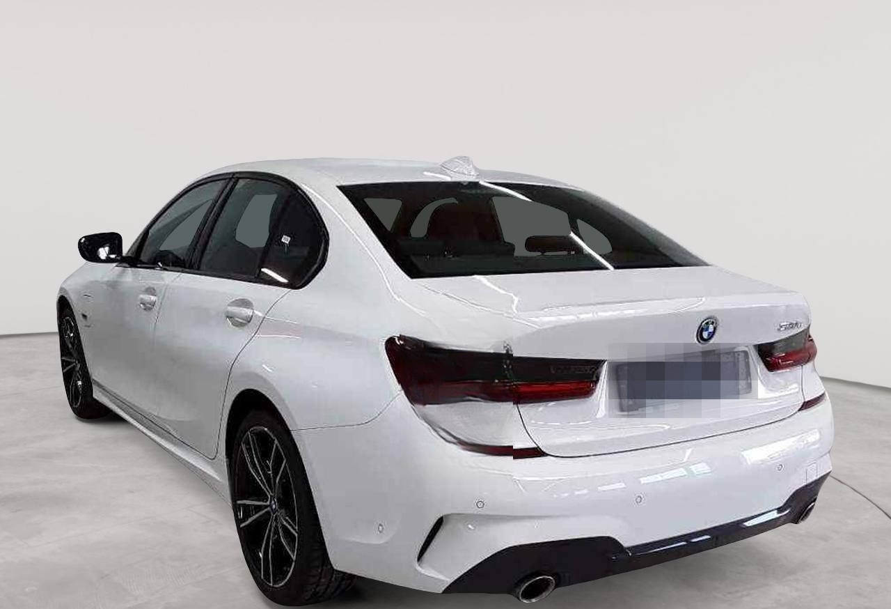 BMW 320e Aut. M Sport Navi SHZ Laser HuD  foto 2