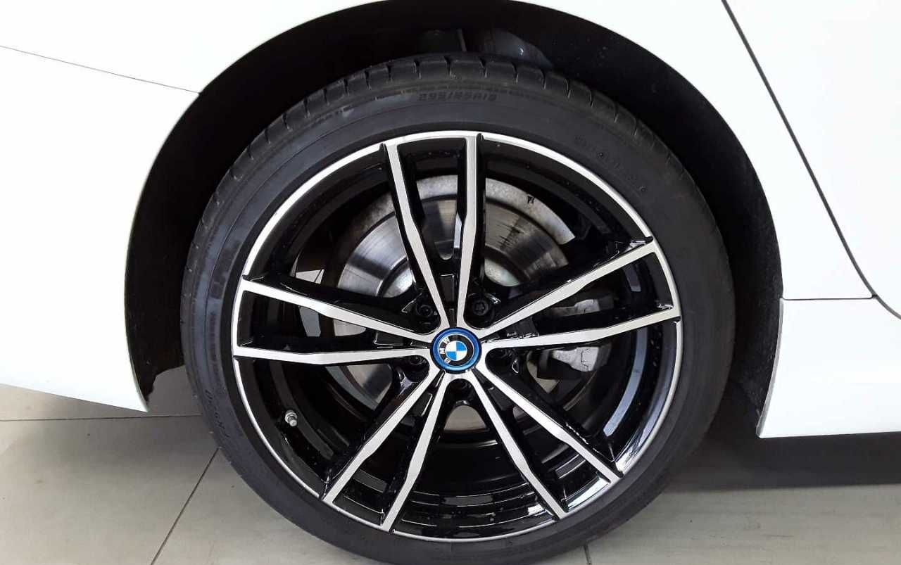 BMW 320e Aut. M Sport Navi SHZ Laser HuD  foto 18