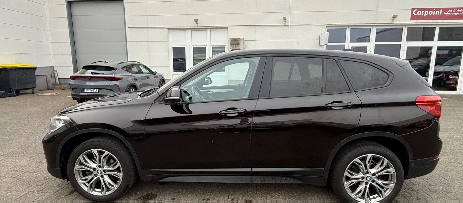 BMW X1 sDrive 18 d Advantage LEDER/KAMERA/PDC/KLIMA foto 8