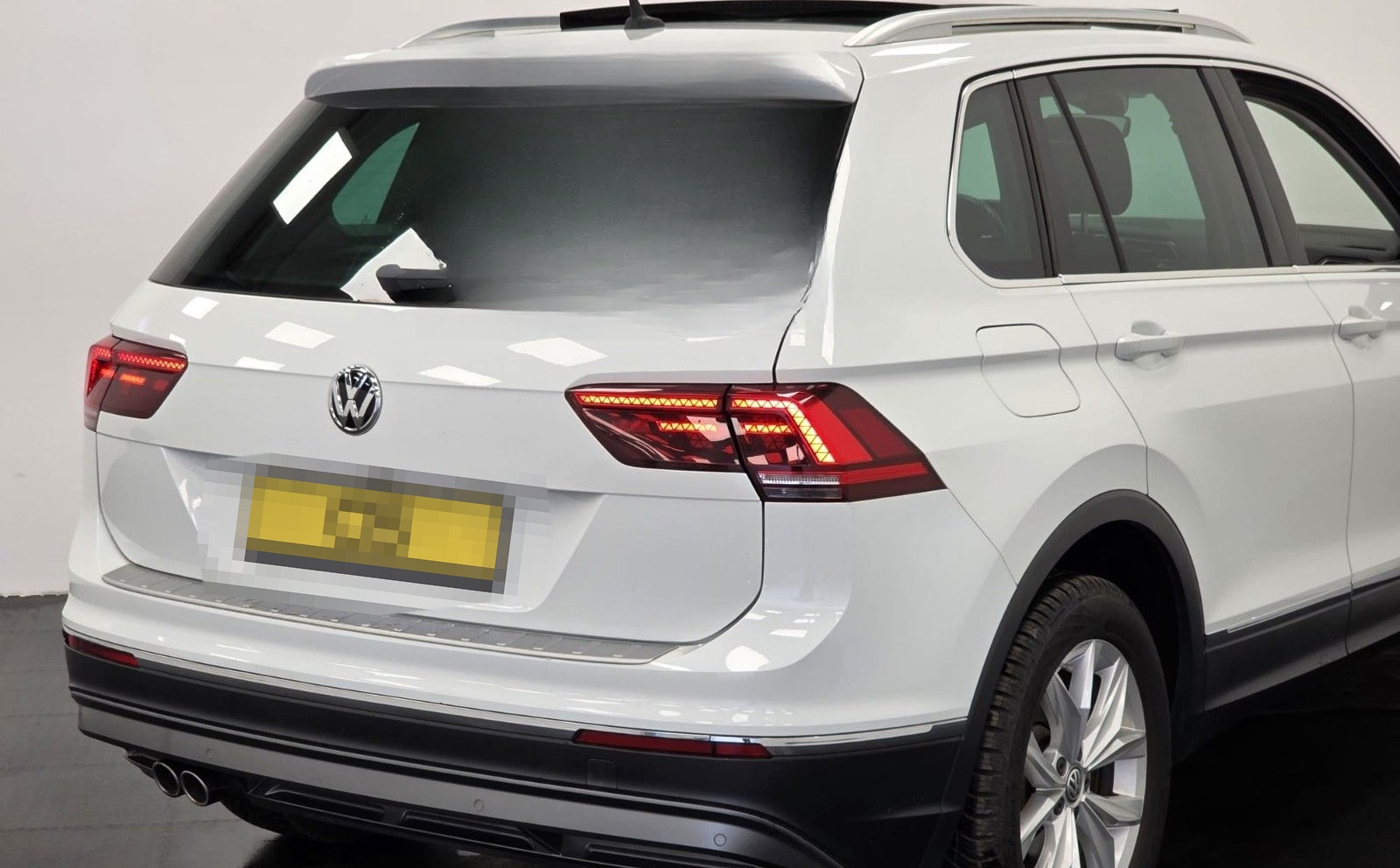 Volkswagen Tiguan Highline 4Motion  LED Pano 360° *Garantie foto 14
