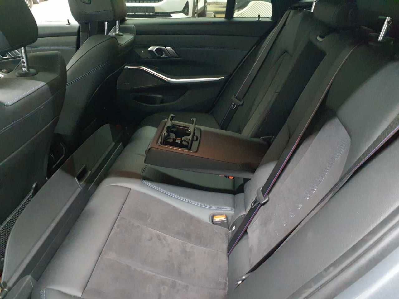 BMW M340d Touring xDrive M Sport Pro Pano foto 7