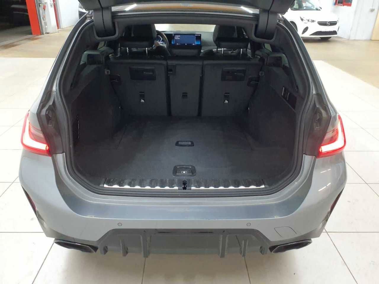 BMW M340d Touring xDrive M Sport Pro Pano foto 9