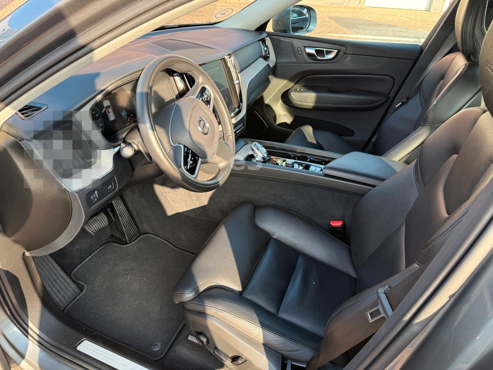 Volvo XC60 Inscription AWD;DIVERS ASSIST;AHK;1VORBES. foto 12