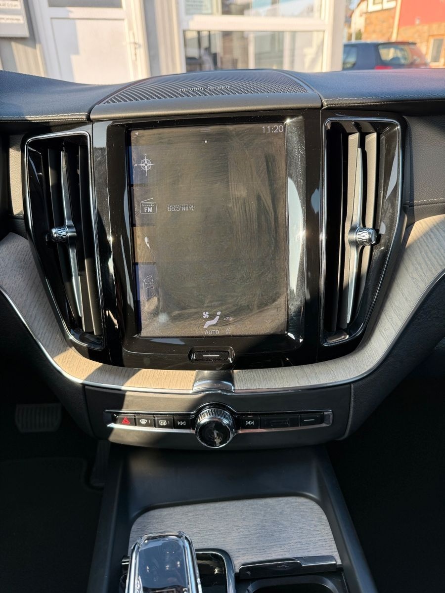 Volvo XC60 Inscription AWD;DIVERS ASSIST;AHK;1VORBES. foto 17