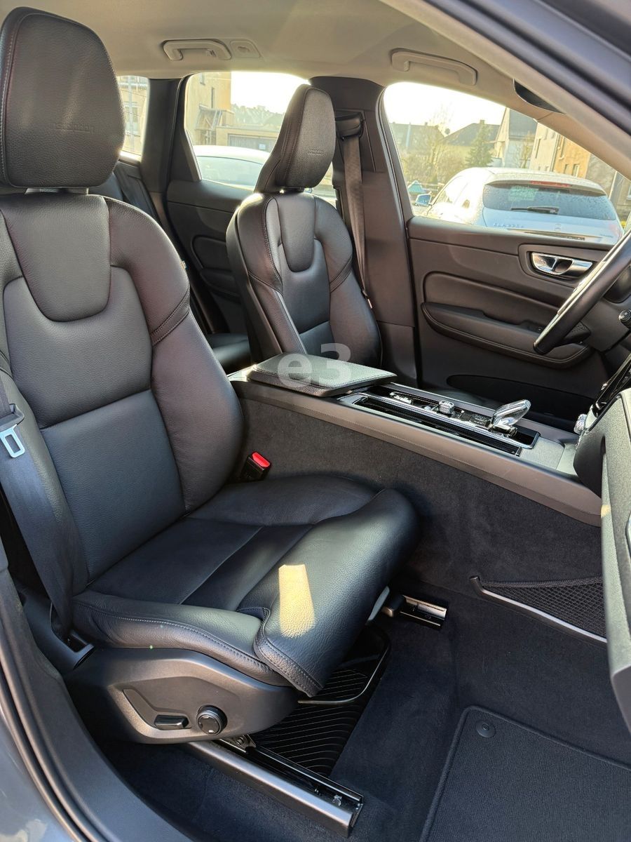 Volvo XC60 Inscription AWD;DIVERS ASSIST;AHK;1VORBES. foto 23