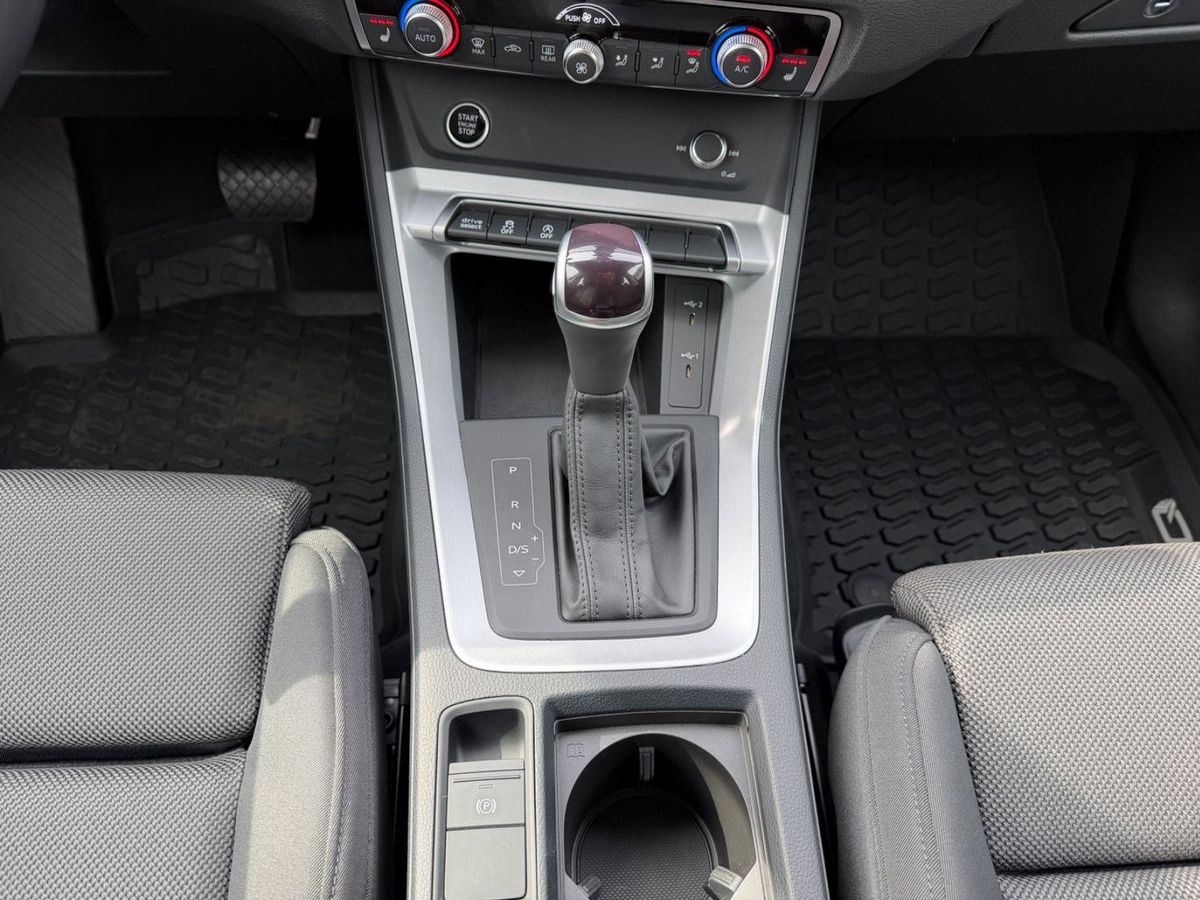 Audi Q3 35 TFSI advanced *1. Hand *Standheiz. *AHK foto 14